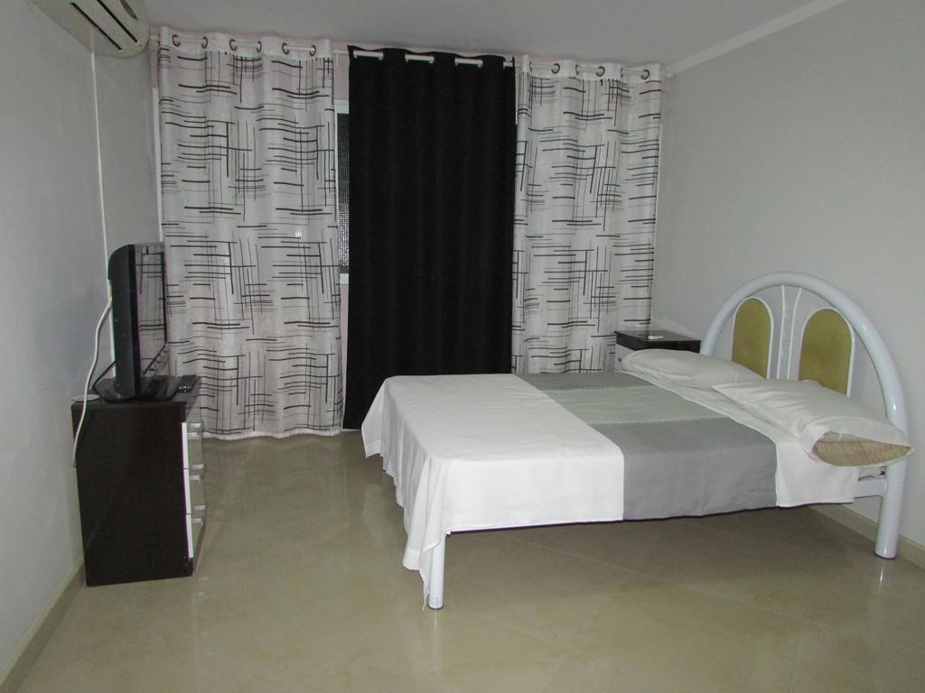 Residencial Girassol, Lda Bed & Breakfast São Filipe Dış mekan fotoğraf
