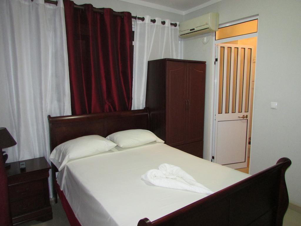 Residencial Girassol, Lda Bed & Breakfast São Filipe Dış mekan fotoğraf